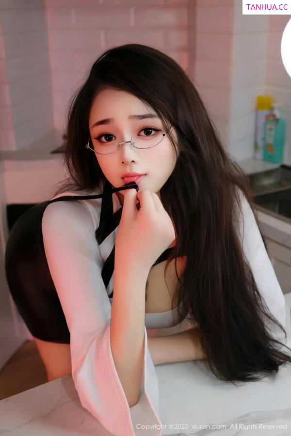   [XiuRen]高清写真图 2025.11.17 No.10993 福福_Thrive 丰满身材第27张图片